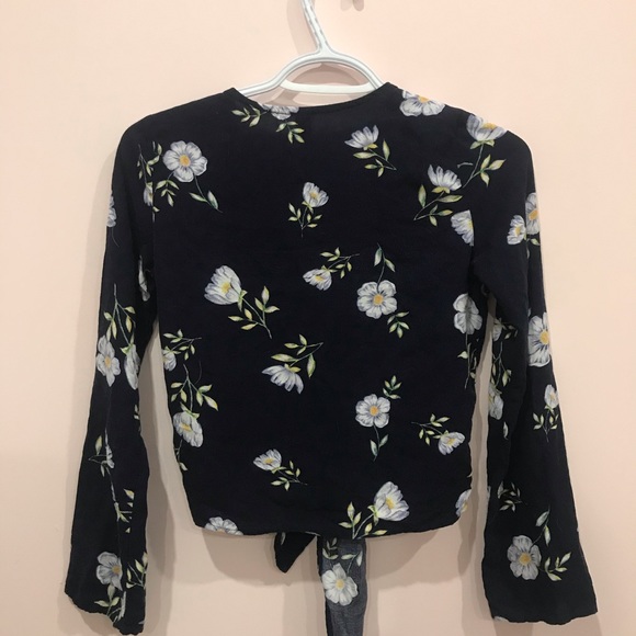 Blouse - Picture 2 of 3